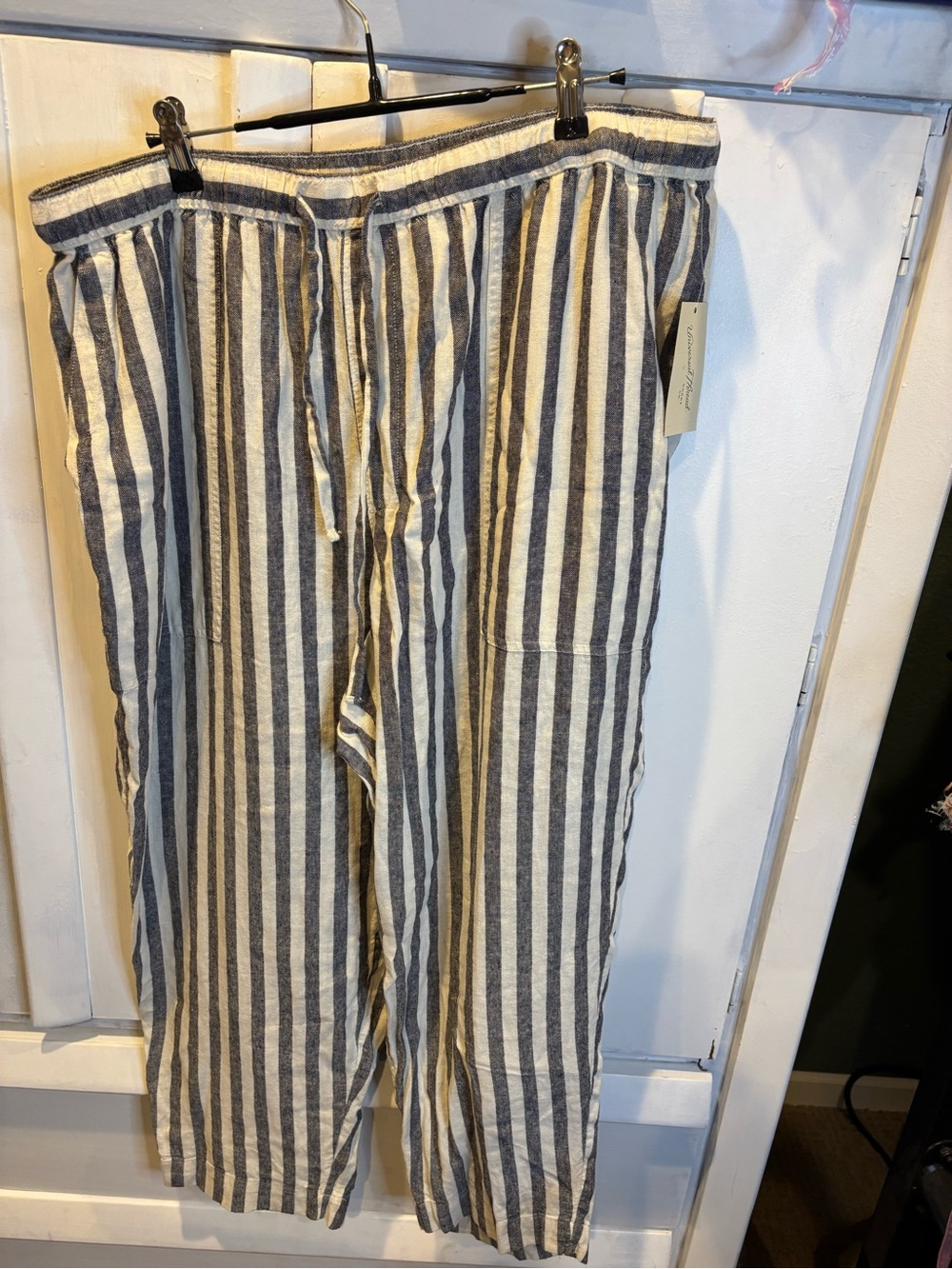 Universal Thread Vertical Stripe Drawstring Pants - Gray & White